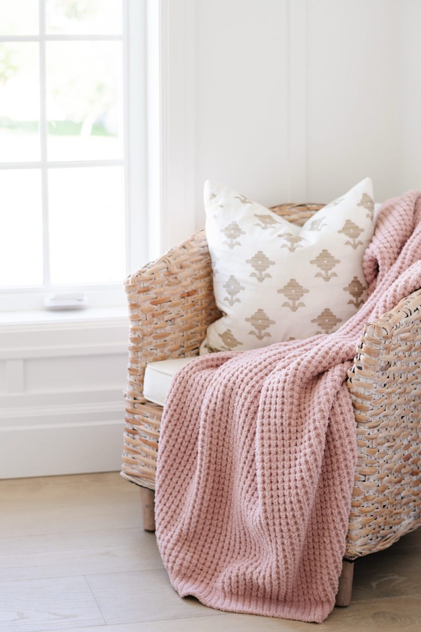 Saranoni Knit Waffle Receiving Blanket - Rosette