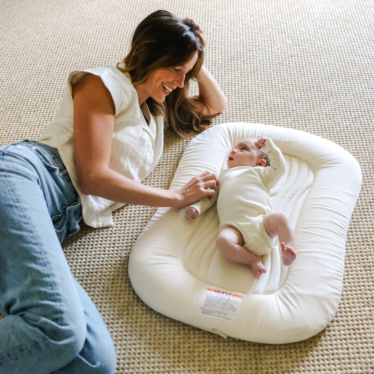 Snuggle Me Infant Lounger Wave - Natural