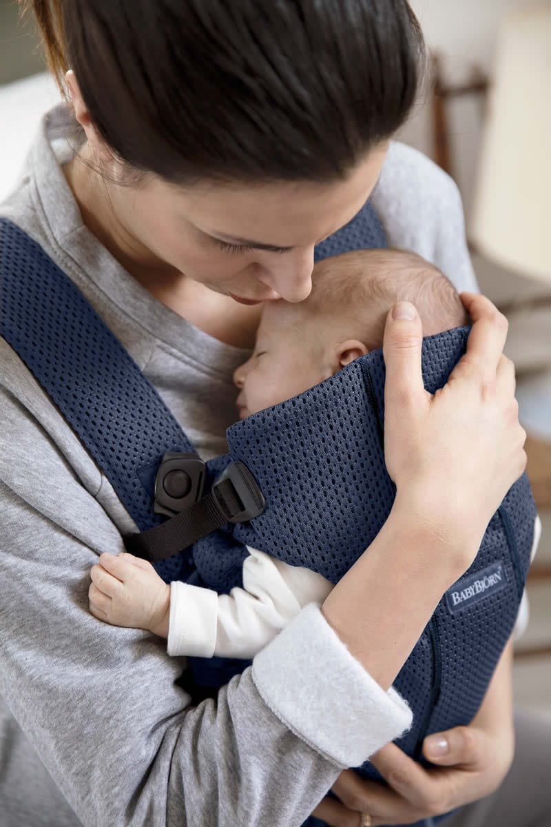 BabyBjörn Baby Carrier Mini 3D Mesh, Navy - 021008US