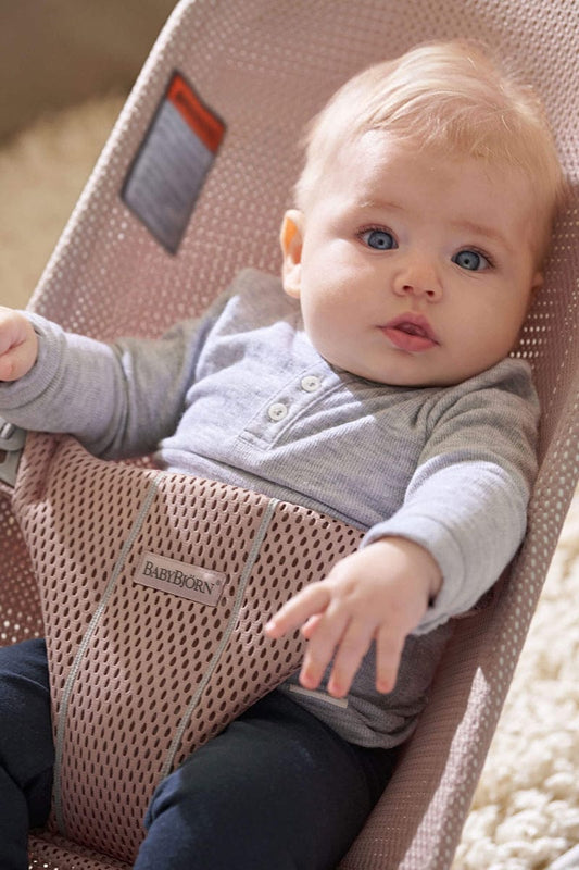 BabyBjörn Bouncer Bliss, Light Gray Frame Mesh Dusty Pink - 006108US