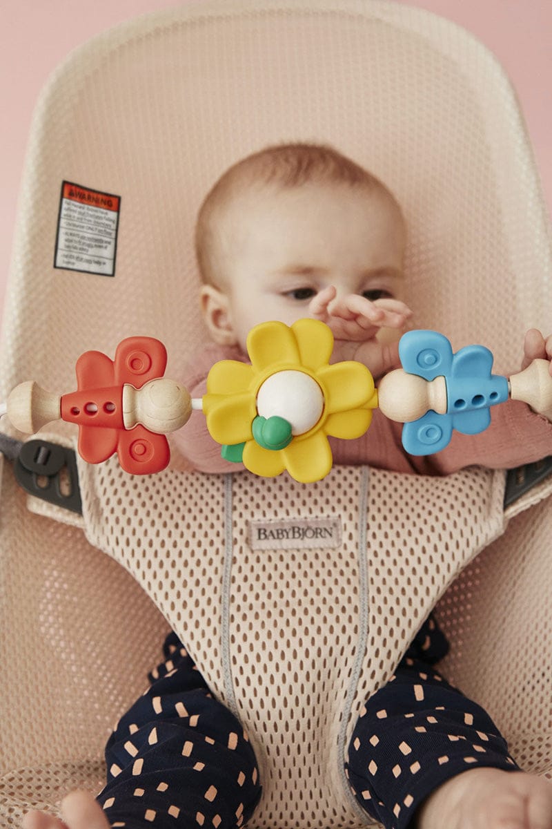 BabyBjorn Bouncer + Toy Bundle - Bliss (Mesh) Pearly Pink - 006001US-080099US