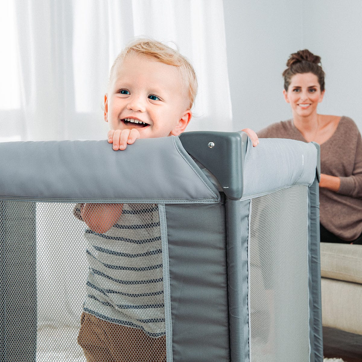 Chicco Tot Quad Portable Square Playpen - Confetti