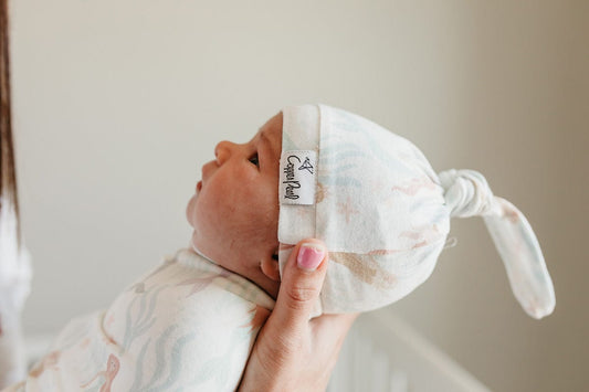 Copper Pearl Newborn Top Knot Hat - Coral - X002UOTPOH