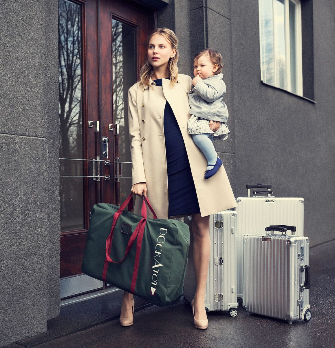 DockATot On the Go Deluxe Transport Travel Bag - Moss Green - 40102-dock