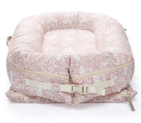 DockATot x William Morris Deluxe+ Dock - Brer Rabbit - 10361-DOCK