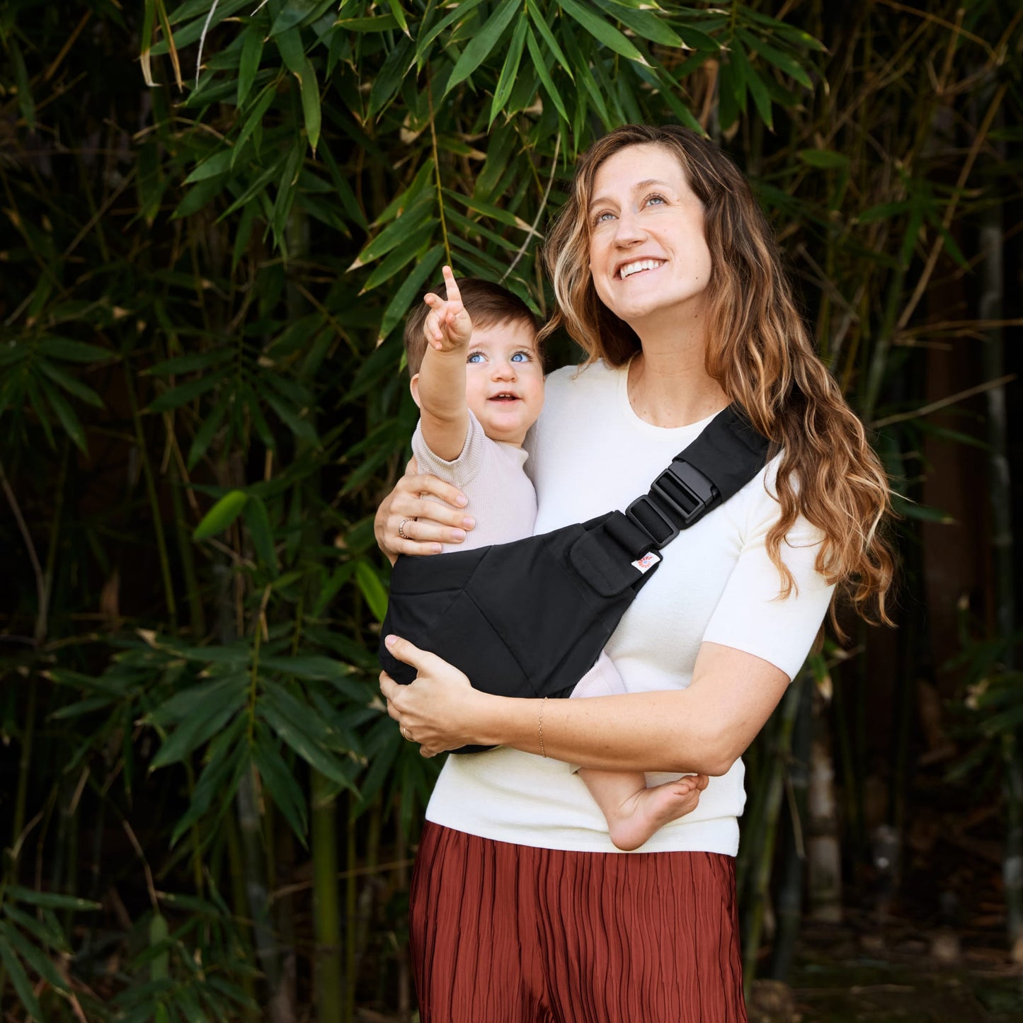 Ergobaby Upsie Toddler Sling Carrier - Onyx Black - BCUPSLIONYX
