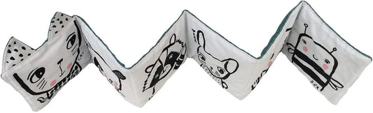 Wee Gallery Friendly Faces in the Yard: Baby's First Soft Book - 9781609929145