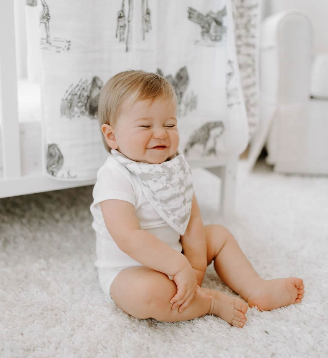 Aden + Anais Bandana Bib - Hear Me Roar Beetle Print - 7189-AA