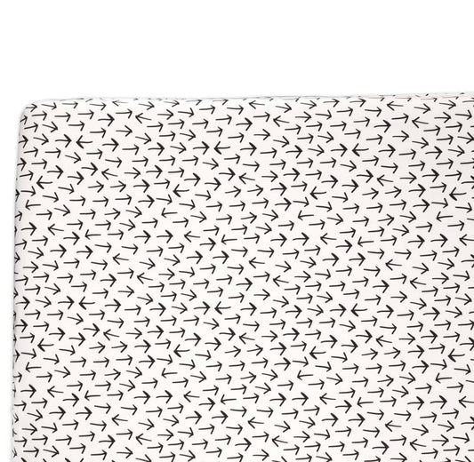 Babyletto Tuxedo Monochrome Arrows Mini Crib Sheet - T11565