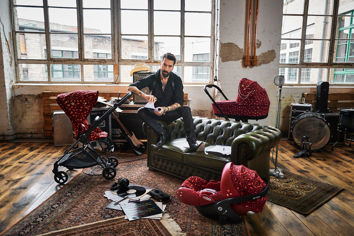 Cybex Platinum Footmuff - Rockstar by Alec Voelkel - 522000397