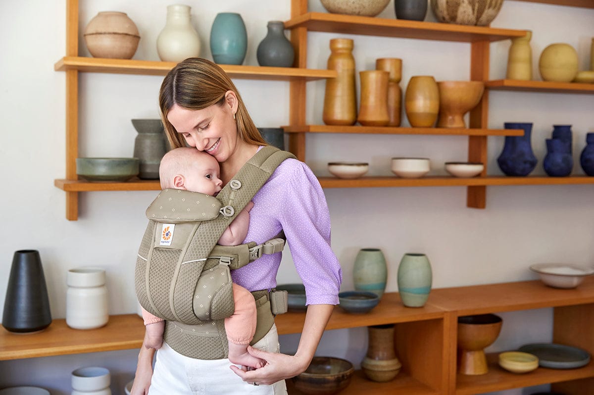 Ergobaby Omni Breeze Baby Carrier - Soft Olive Diamond - BCZ360PSTOLVDIA