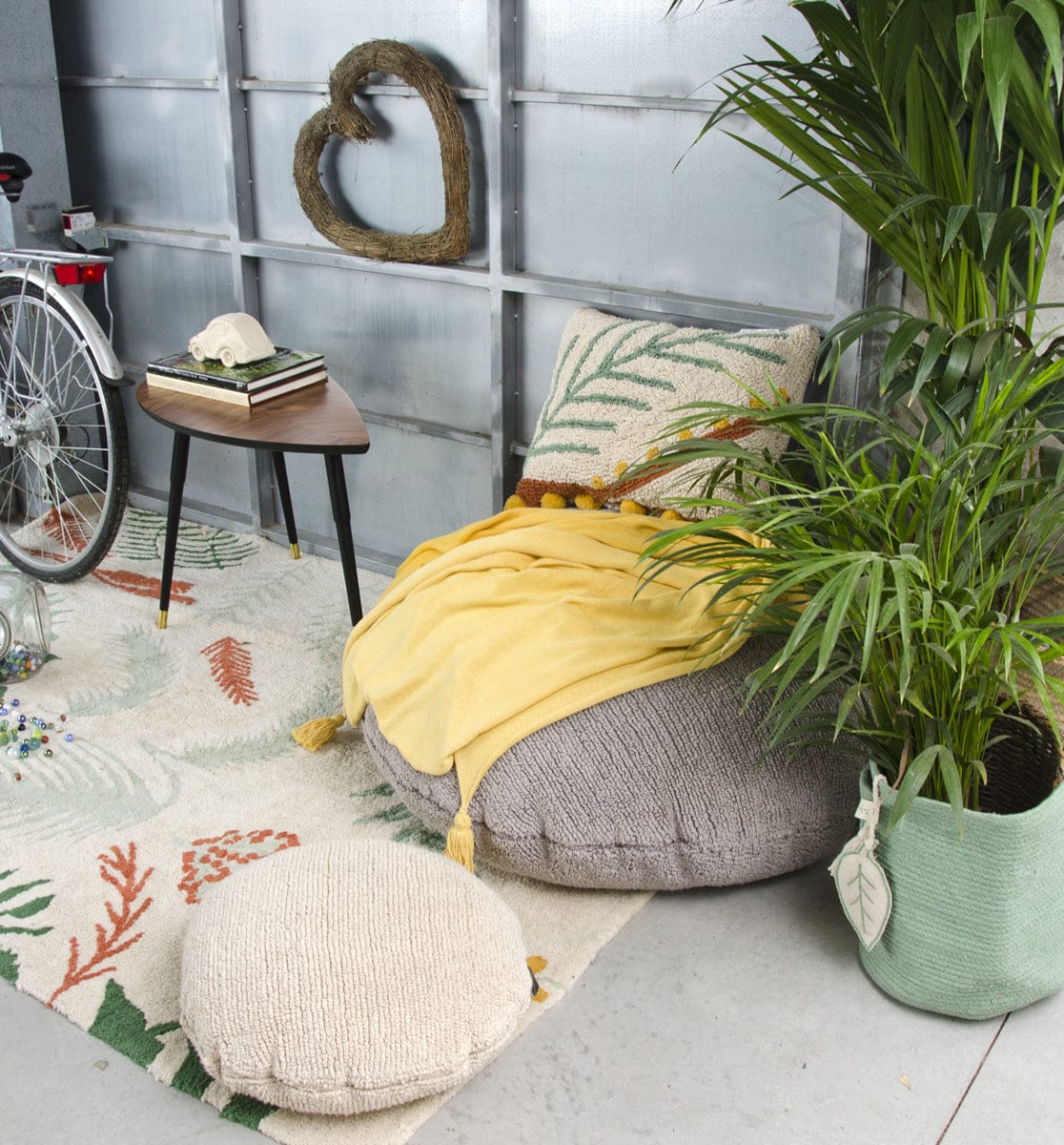 Lorena Canals Leaf Basket - Green - BSK-LEAF-GR