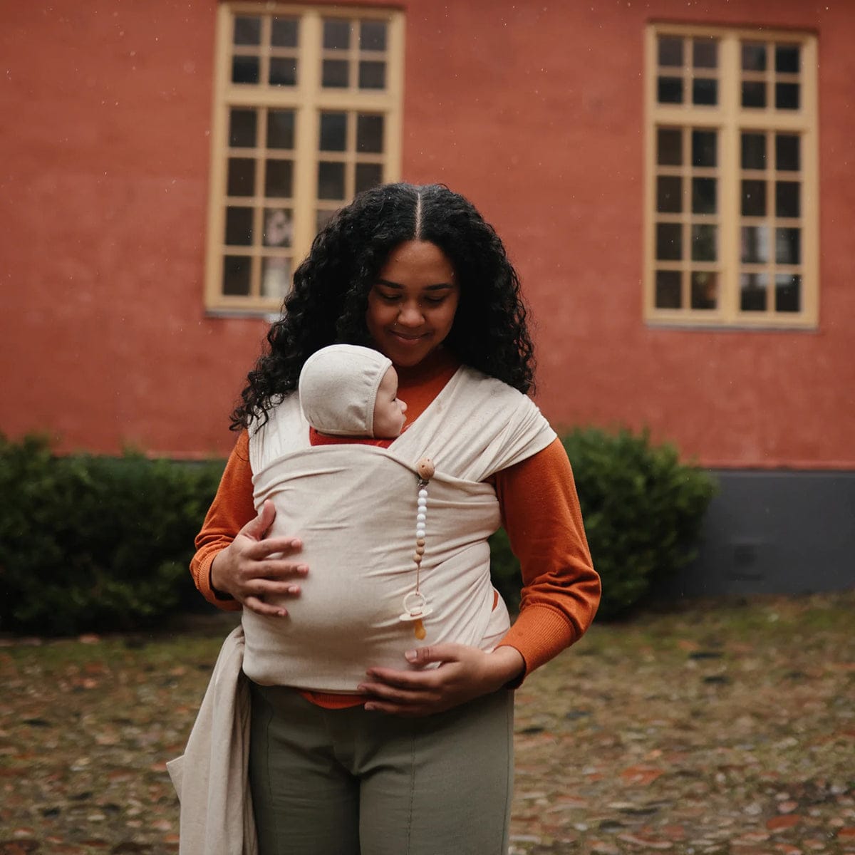 Mushie Silicone Pacifier Clip Eva - White