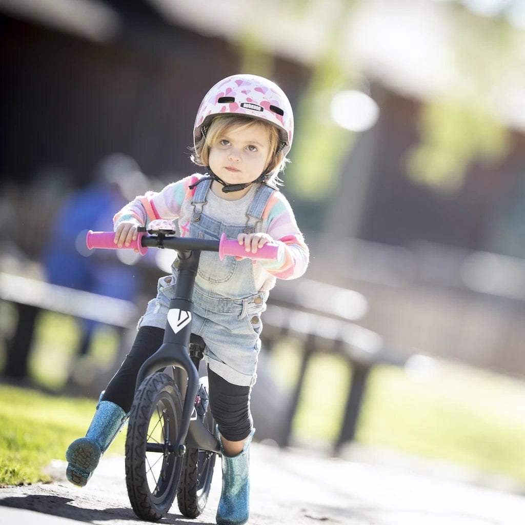 Nutcase Little Nutty Helmet with MIPS - Love Bug - 10001116