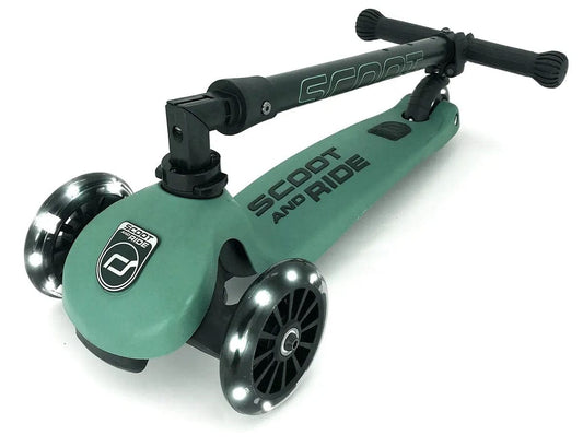 Scoot & Ride HighwayKick3 LED Scooter - Forest - SRUS-HWK3-FOREST