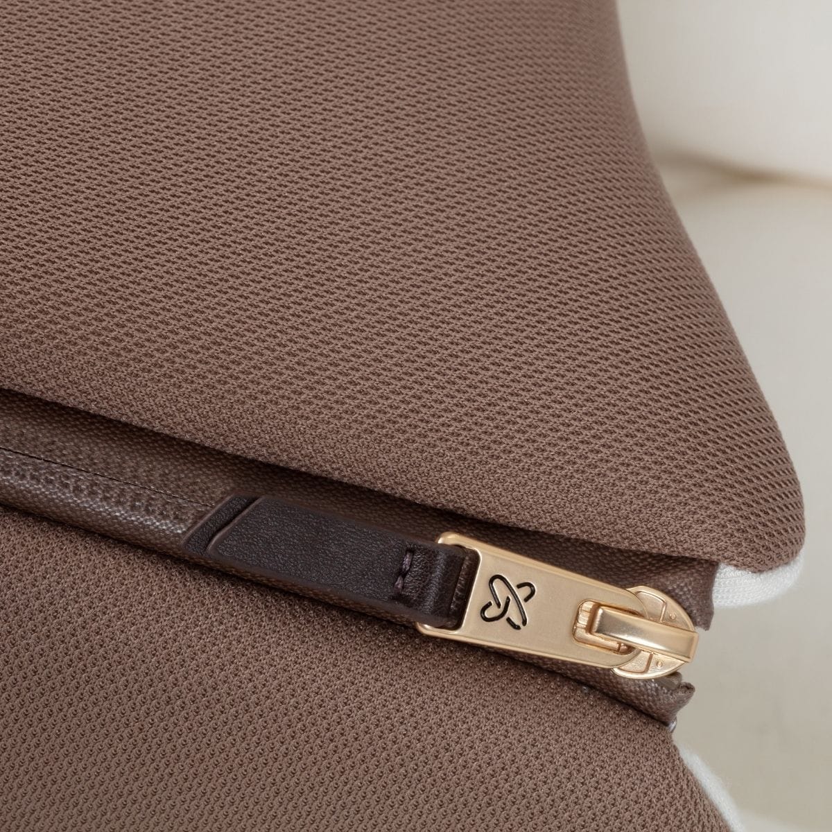 Silver Cross Reef / Dune Newborn Pod - Earth - SX5236-EA