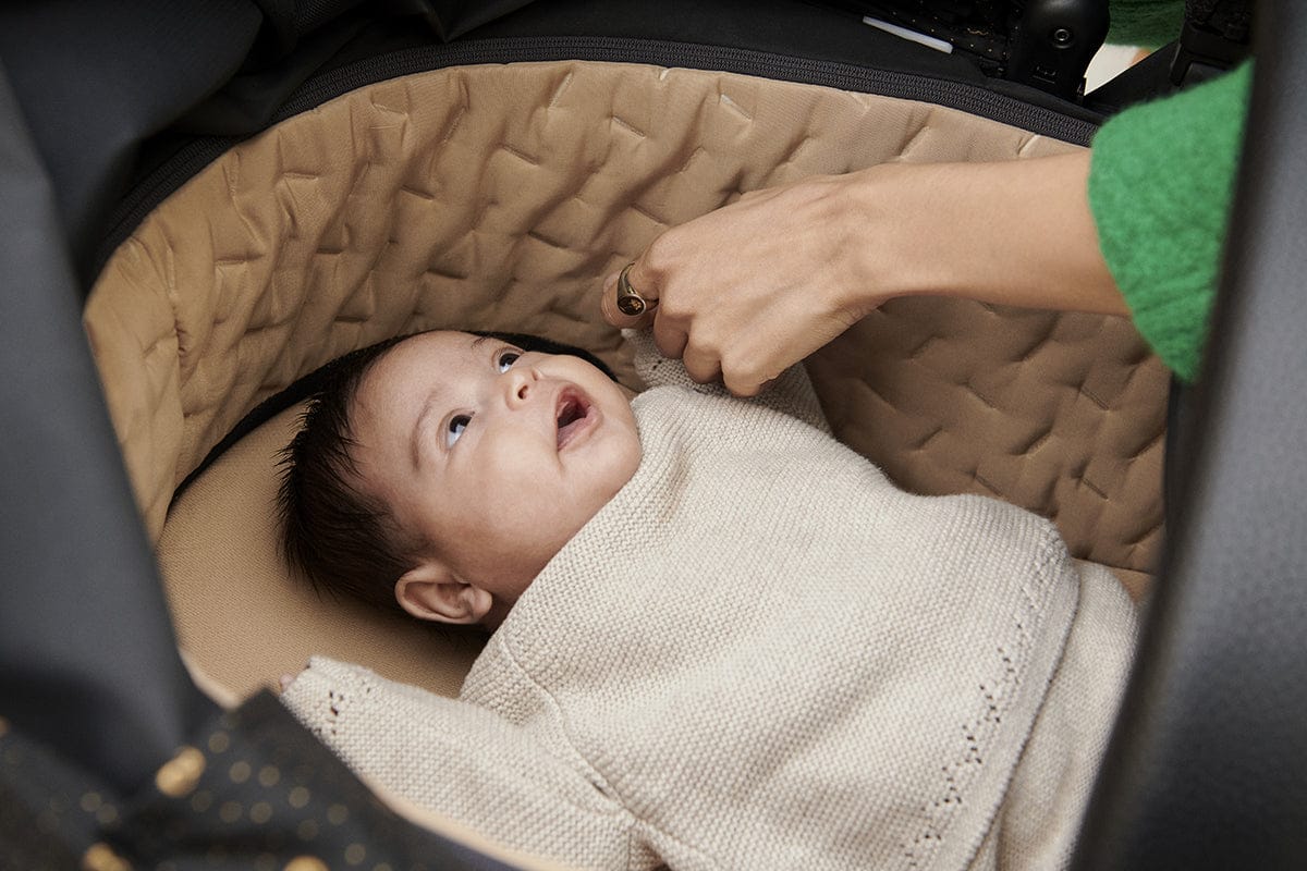 Stokke Xplory X Signature Stroller + Carry Cot Bundle - Signature Black