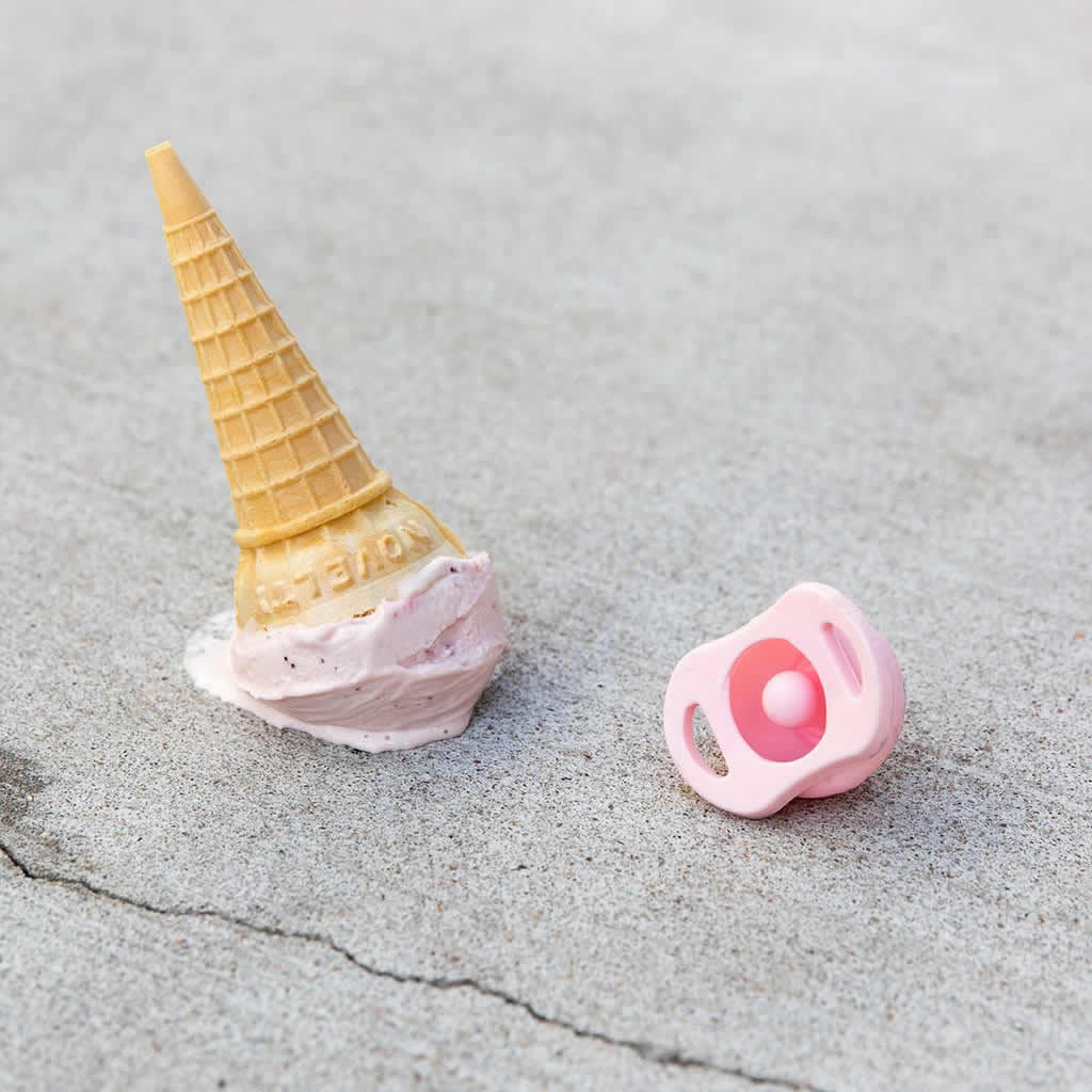 Doddle & Co. The Pop Pacifier, 2 Pack - Oh Happy Grey + Make Me Blush