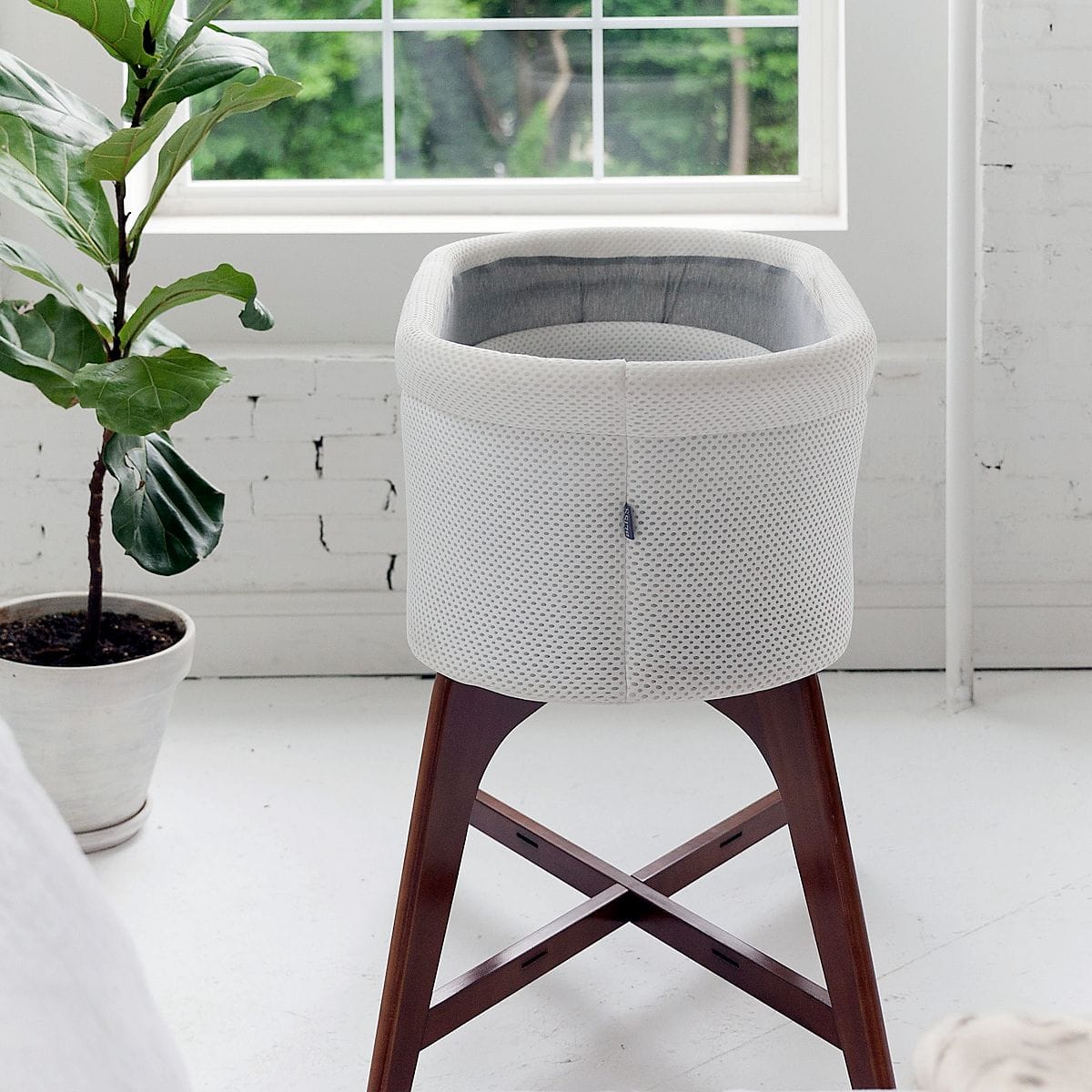 TruBliss Evi Smart Bassinet w/ Alexa - BA501-SBA