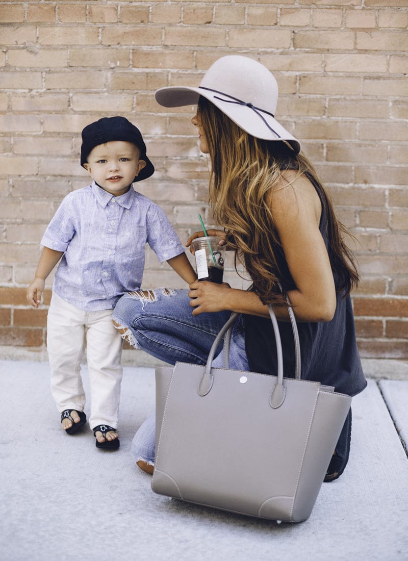 Little Unicorn Brookside Tote - Taupe