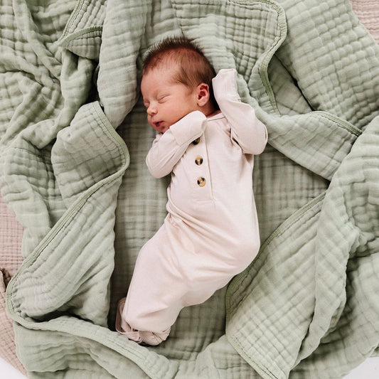 Lou Lou & Company Cloud Muslin Quilt - Sage, Large - 20999