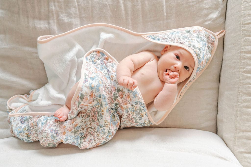 Loulou Lollipop Hooded Towel Set - English Garden - Image 2