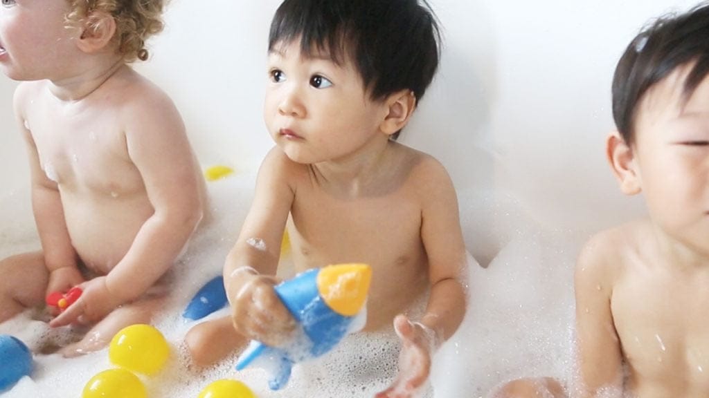 Marcus & Marcus Mold-Free Squirting Bath Toy - Rocketship