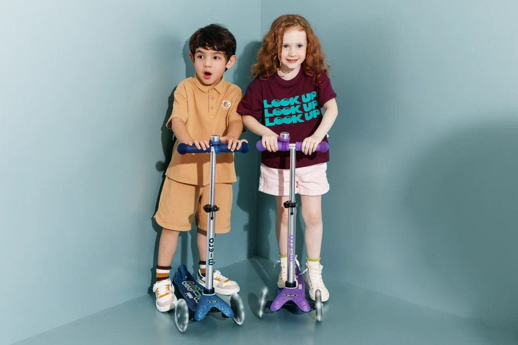 Micro Kickboard Micro Mini Glitter LED Scooter (2-5 years) - Galaxy Navy - MMD219