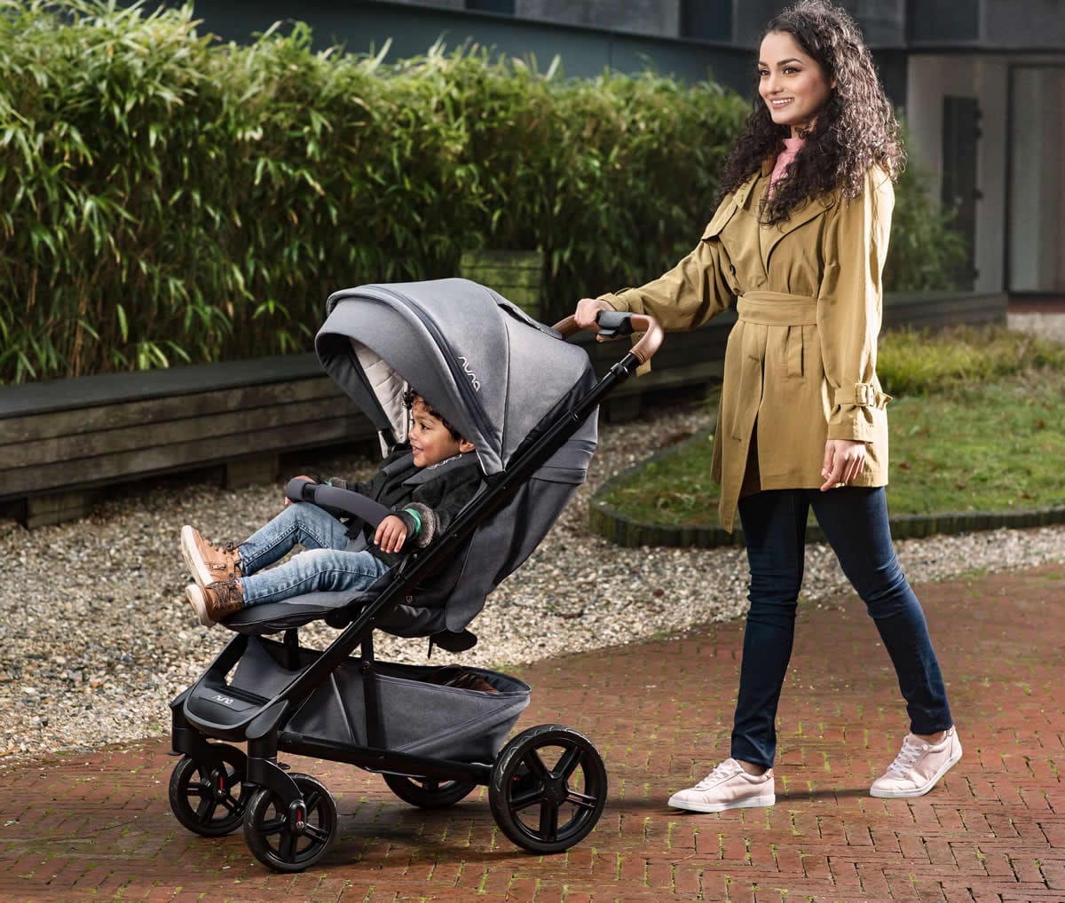 Nuna Tavo Stroller - Caviar - ST10700CVR