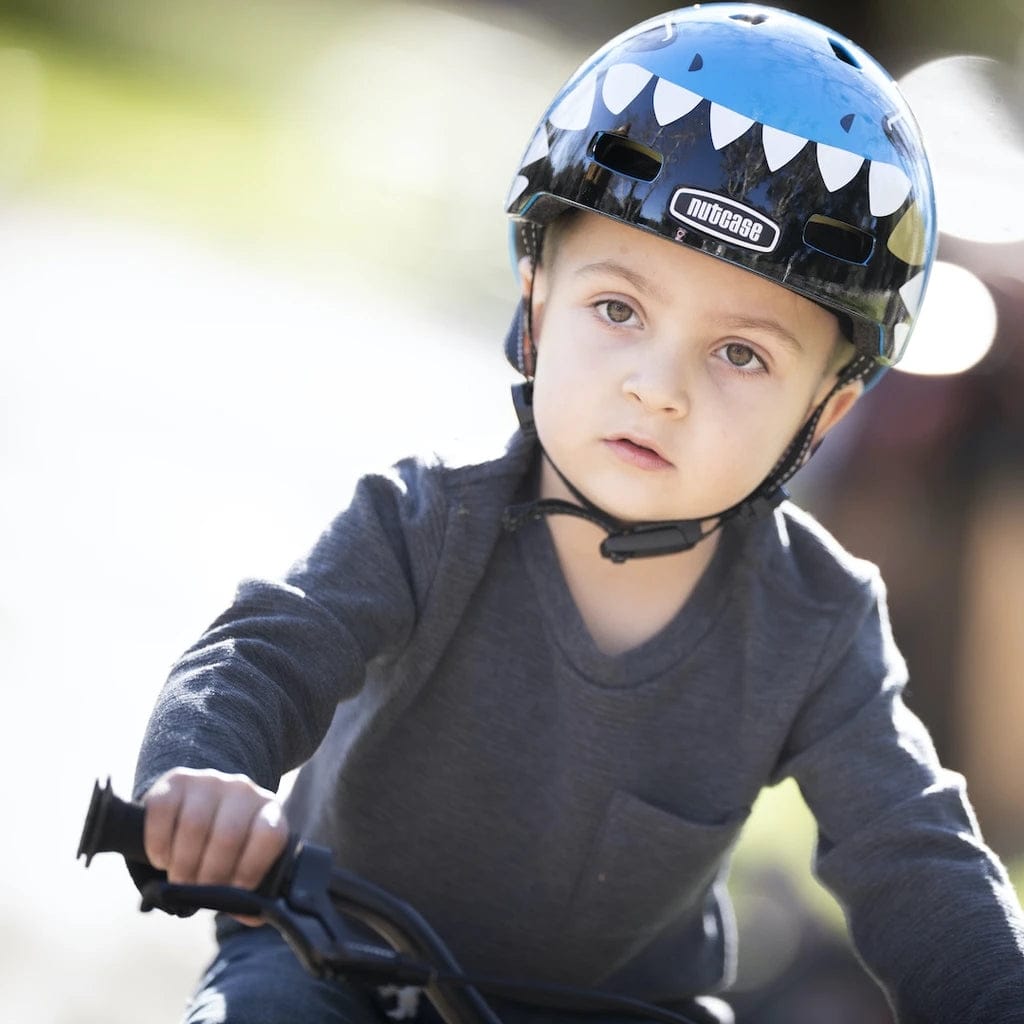 Nutcase Little Nutty Helmet with MIPS - Lil' Jaws - 10001102