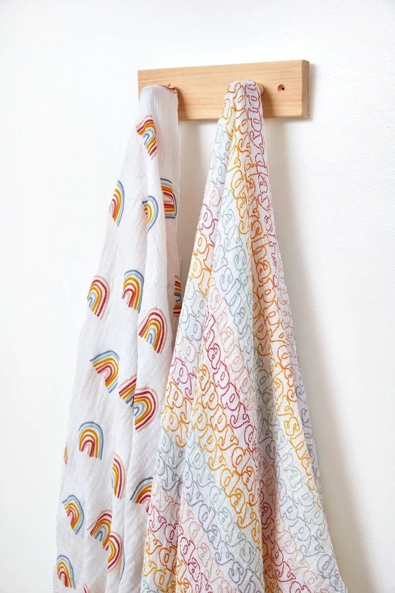 Petit Pehr Organic Swaddle - Rainbows - RBWSW