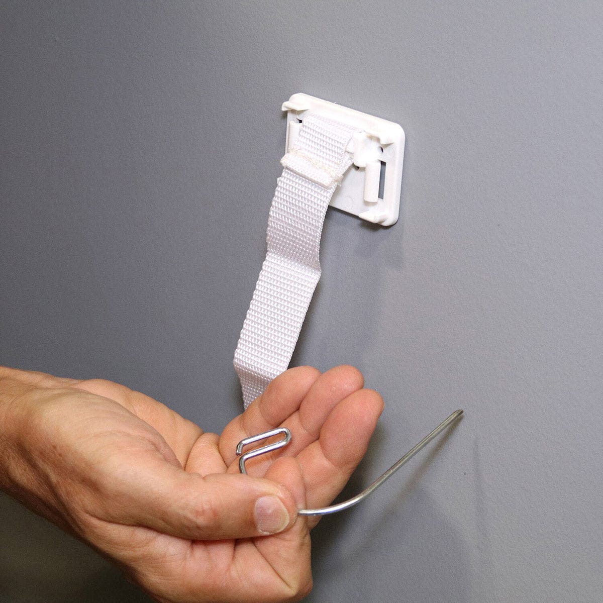 Qdos Furniture Tip Over Kit, 2 Pack - White - 17-11021