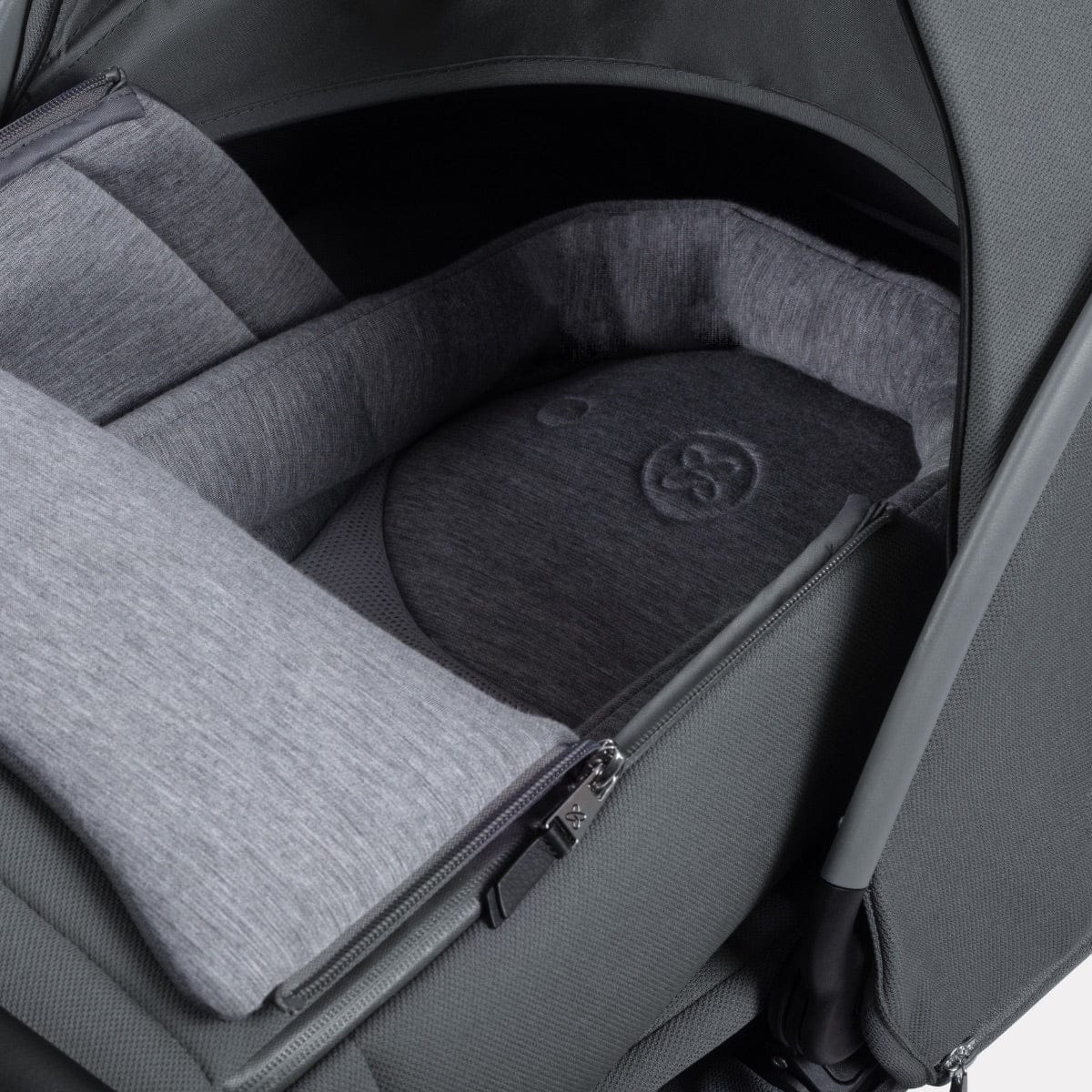 Silver Cross Reef / Dune Newborn Pod - Glacier - SX5236-GL