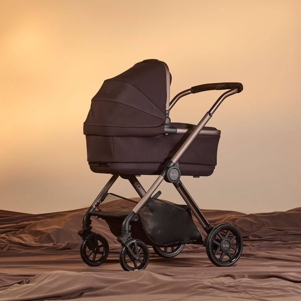 Silver Cross Reef First Bed Folding Bassinet 2025 - Ganache - SX2340-GNUC
