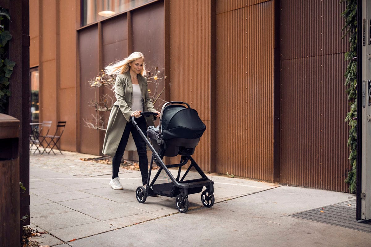 Thule Shine Car Seat Adapter - Maxi-Cosi / Nuna / Cybex - 11400502