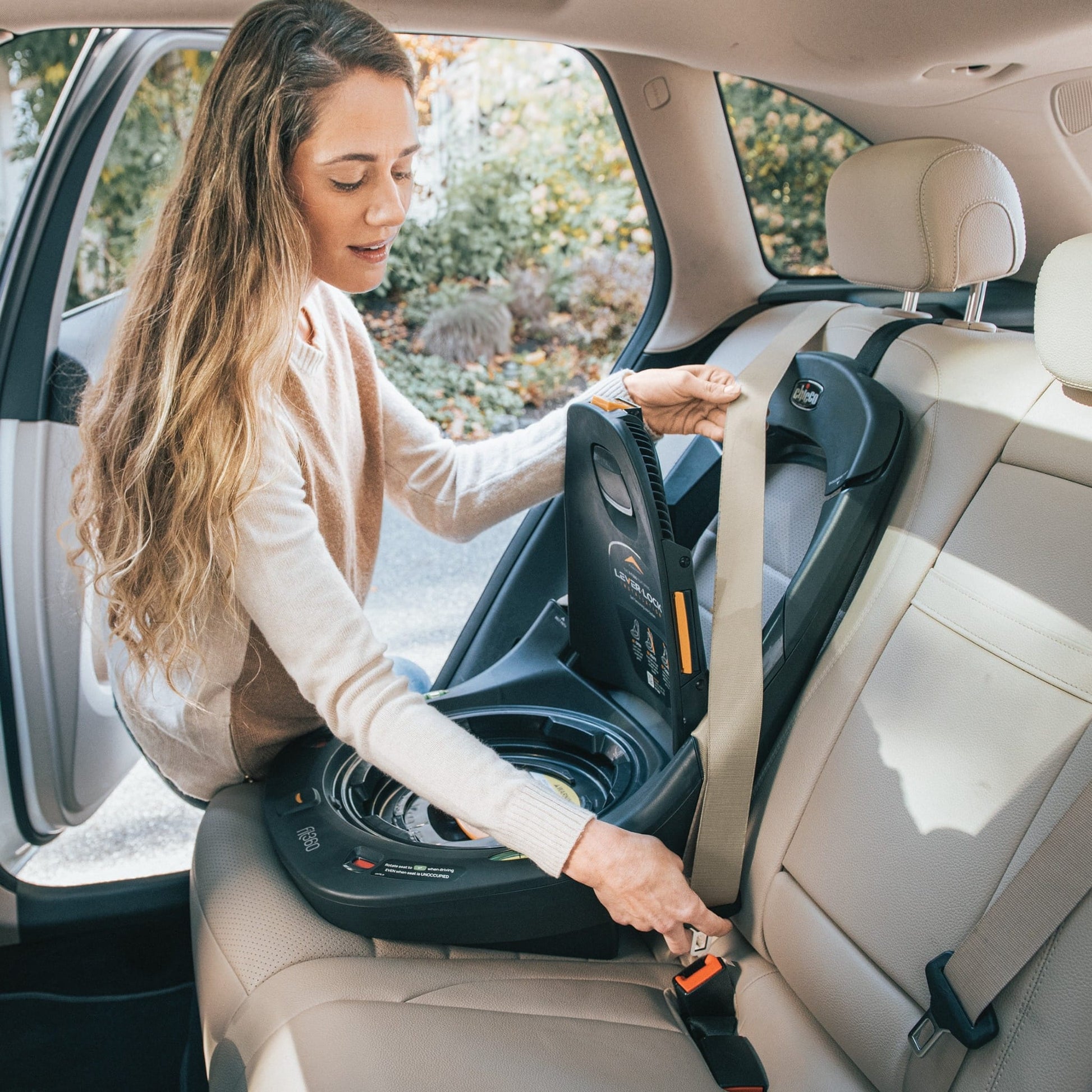 Chicco Fit360 Zip ClearTex Rotating Convertible Car Seat - Teak