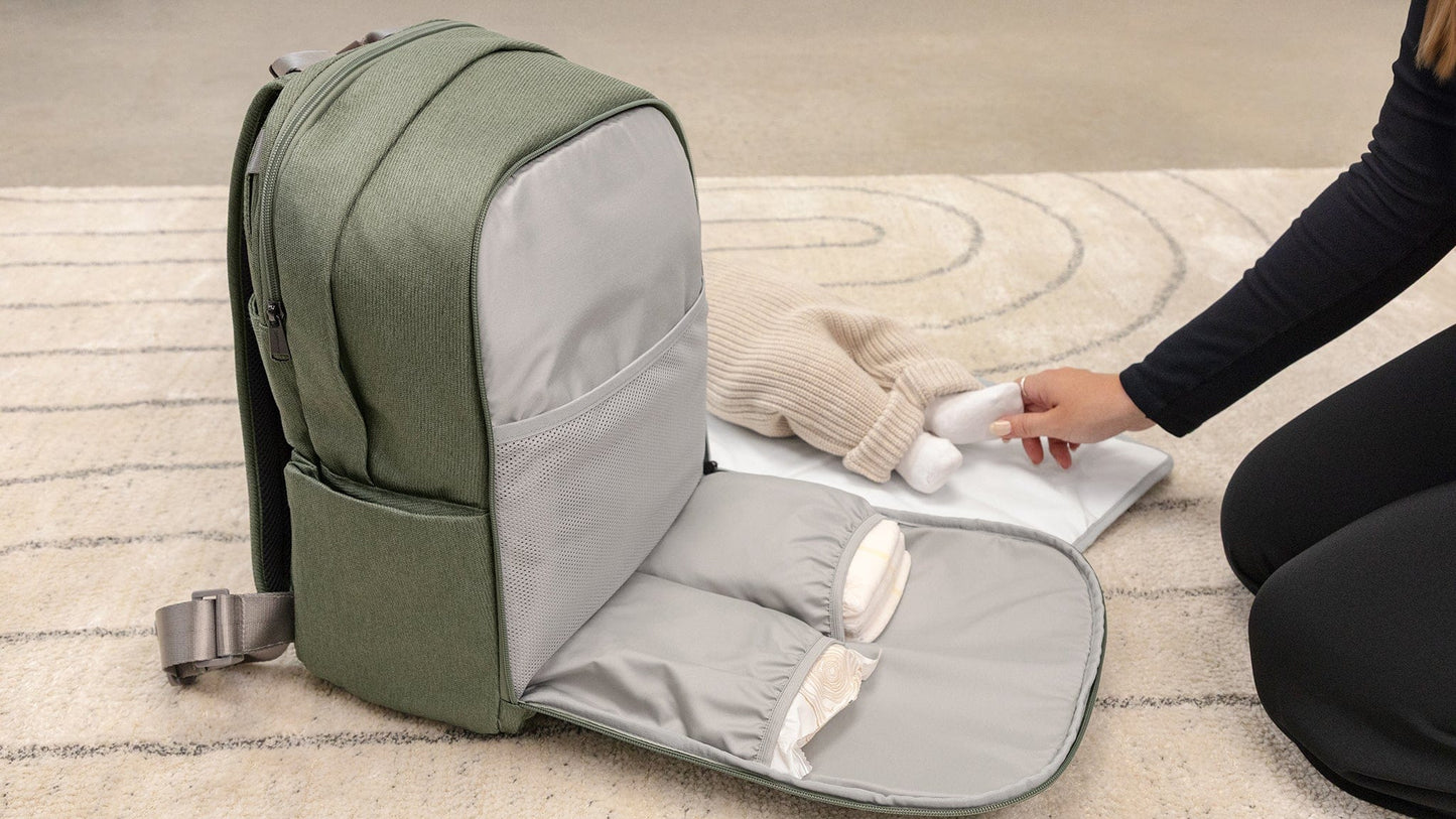 UPPAbaby Changing Backpack - Evelyn (Meadow Green / Chestnut Leather) - 0902-DPB-WW-EVE