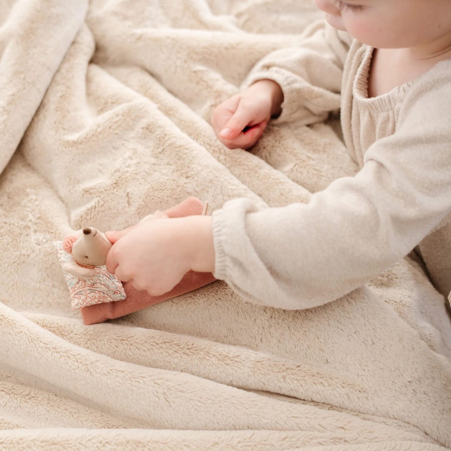 Saranoni Lush Receiving Blanket - Buttermilk