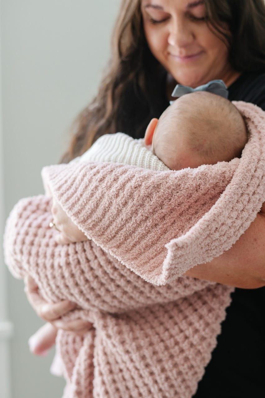 Saranoni Knit Waffle Receiving Blanket - Rosette