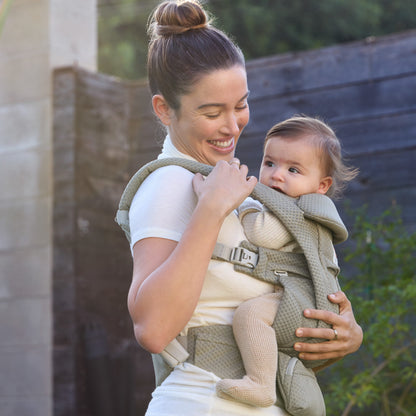 Ergobaby Omni Deluxe Baby Carrier, Mesh - Soft Olive