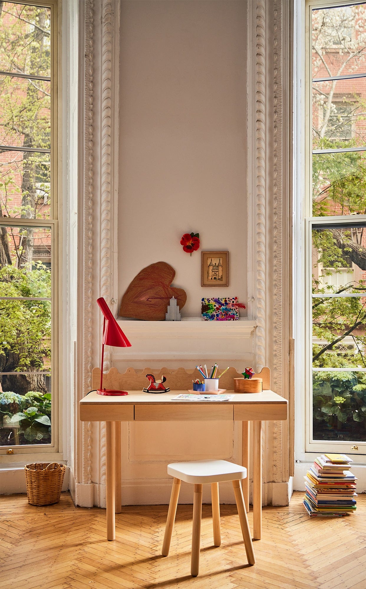 Oeuf Moss Desk - Tomato - 1MSDSK-02