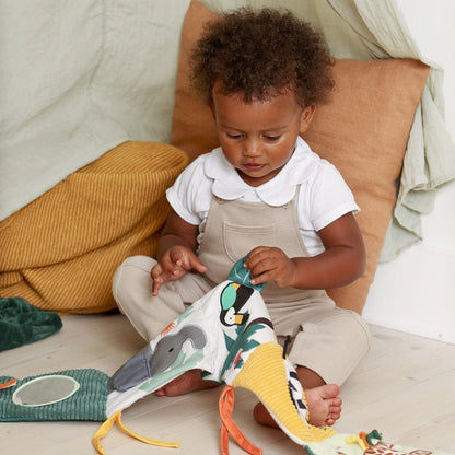Little Big Friends Activity Book 2-in-1 - Jungle - Image 3