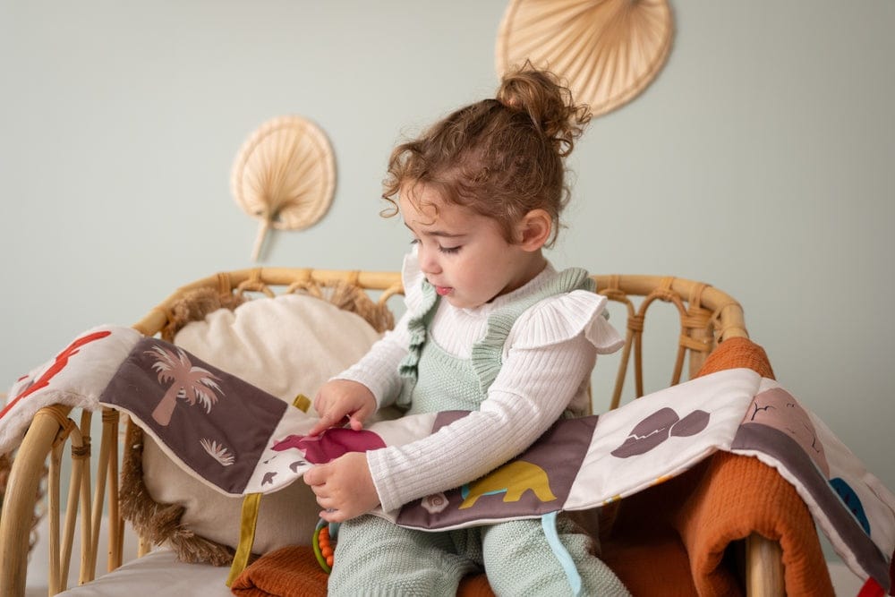 Little Big Friends Activity Book 2-in-1 - Dino - Image 4