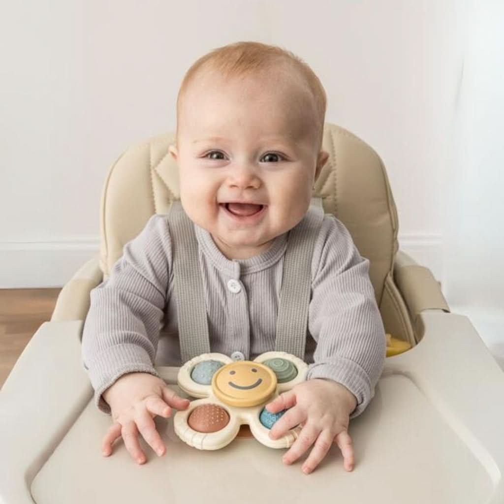 Itzy Ritzy Bitzy Biter Sensory Teether - Flower - Image 3