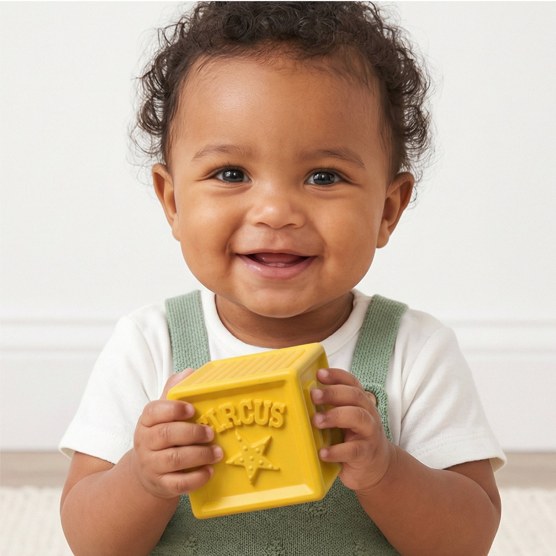 Itzy Ritzy Itzy Blocks™ Sensory Blocks Set - Circus