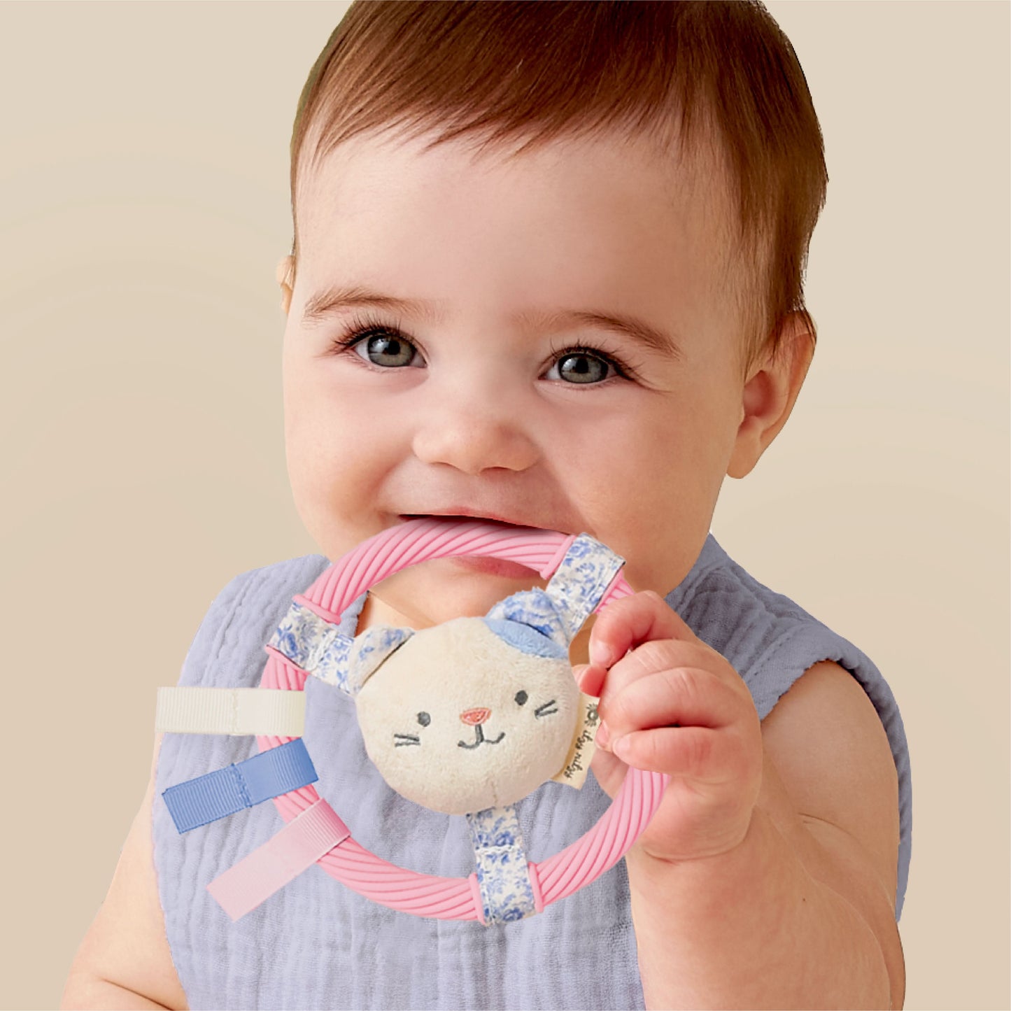Itzy Ritzy Itzy Ring Pal - Kitty - Image 2