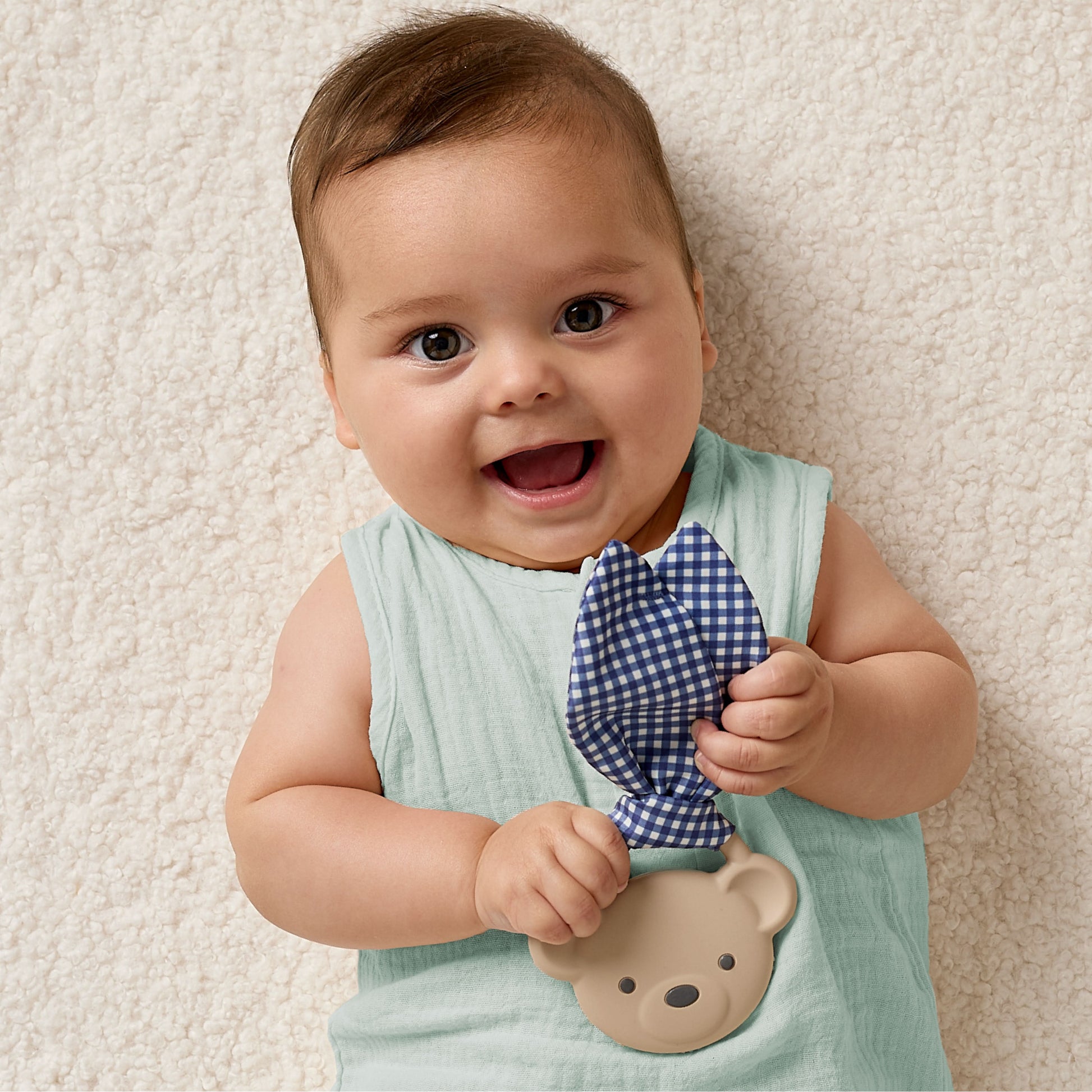 Itzy Ritzy Crinkle Crew - Bear - Image 4