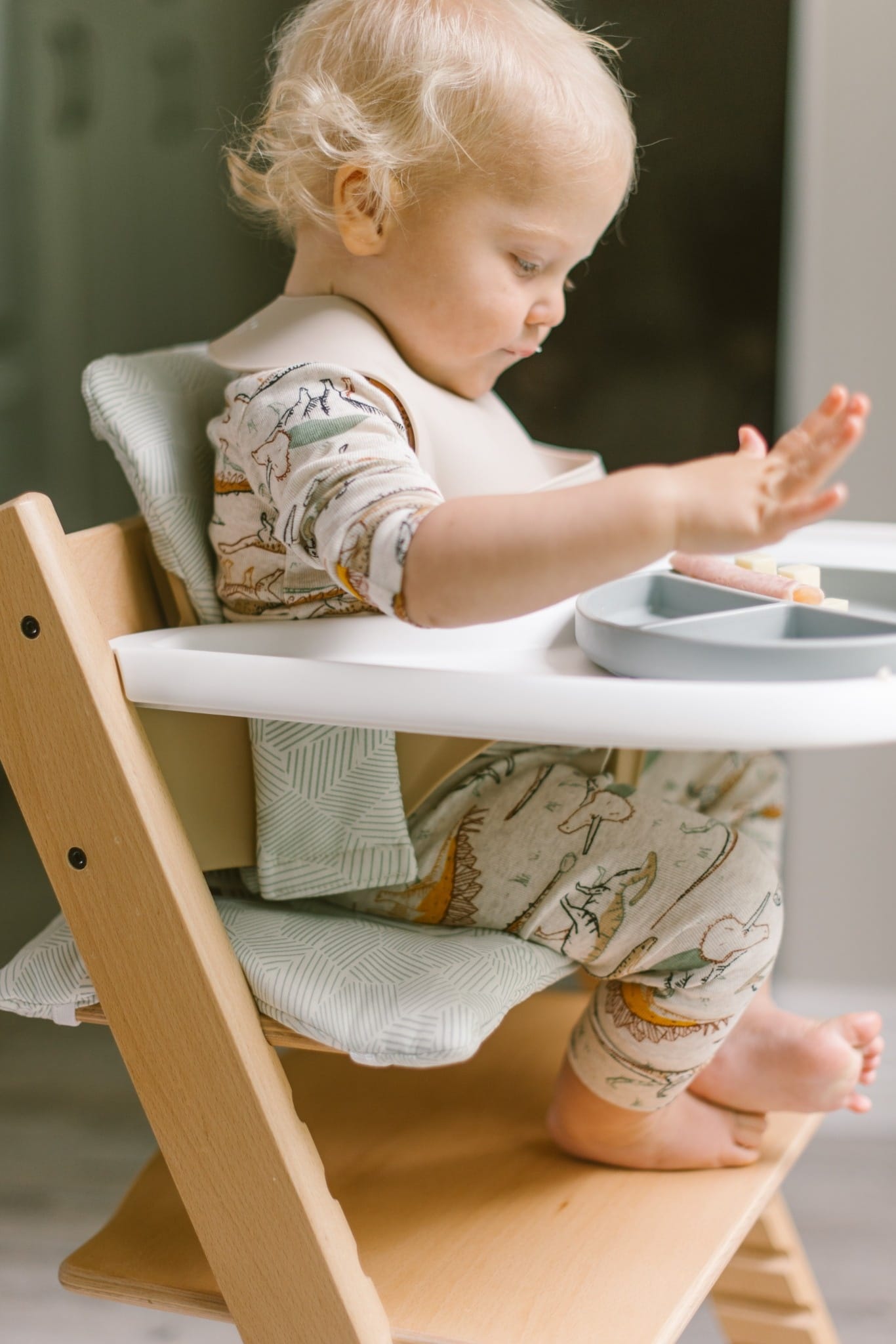 Stokke Tripp Trapp High Chair2 and Cushion with Stokke Tray - Natural / Moss Green