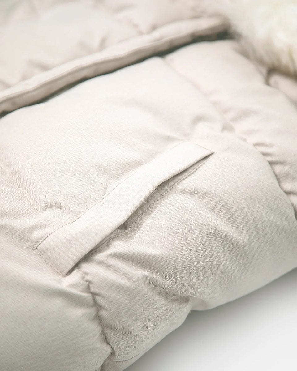 7 A.M. Enfant Blanket 212 Evolution Tundra Footmuff - Heather Beige / White Faux Fur - B212E-HBF