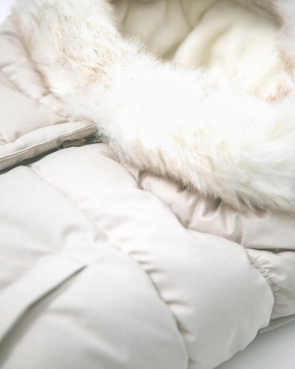 7 A.M. Enfant Blanket 212 Evolution Tundra Footmuff - Heather Beige / White Faux Fur - B212E-HBF